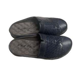 SoftWalk San Marcos Woven Leather Mule Clog size 7W